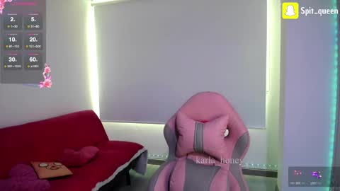 Snapshot of karla_honey_ chatting on September 17, 4:19 pm Karla online show from September 17, 4:19 pm