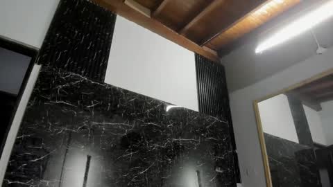 Snapshot of karla_logann chatting on February 21, 4:13 am Karla and Logan online show from February 21, 4:13 am