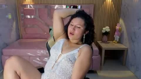 Snapshot of karlaa_s chatting on June 9, 4:13 am Karla online show from June 9, 4:13 am