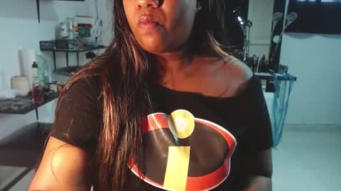 Snapshot of karlaluann chatting on October 11, 12:15 pm karlaluann online show from October 11, 12:15 pm