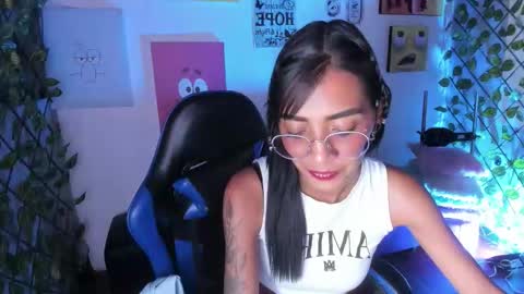 karlaslutskinny__ online show from March 13, 8:59 pm