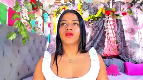 Snapshot of karly_coffe chatting on May 30, 11:40 am KARLY. online show from May 30, 11:40 am
