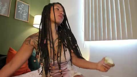 Karlye online show from October 20, 12:16 pm