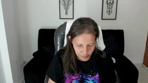 KARLYE online show from December 22, 1:34 am