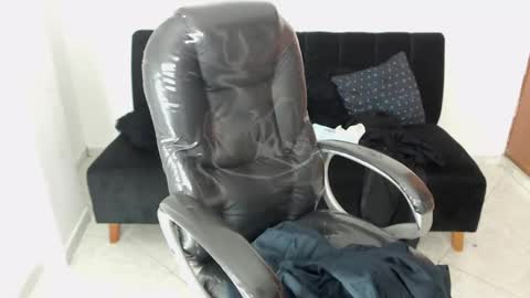 KARLYE online show from December 22, 7:44 am