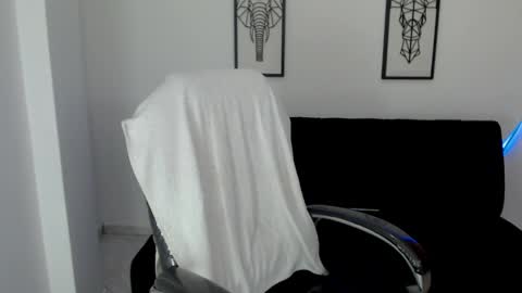 KARLYE online show from March 8, 10:00 am