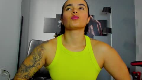   online show from December 25, 6:41 pm