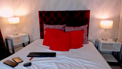 Karly Print online show from November 14, 1:10 pm