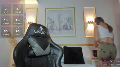 karlyy_ online show from November 27, 2:02 am