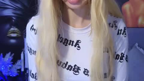 Julia online show from March 9, 3:49 pm