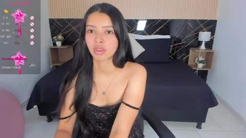 Snapshot of karol_cortes chatting on June 2, 2:19 pm karol_cortes online show from June 2, 2:19 pm