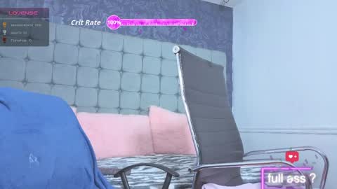 Snapshot of karol_messy chatting on June 6, 4:01 pm Karol online show from June 6, 4:01 pm