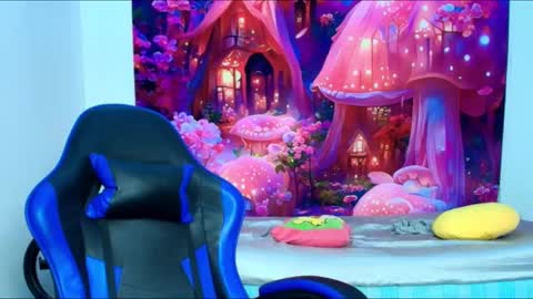    online show from September 30, 12:32 pm