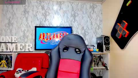 Snapshot of karol_vanessa__ chatting on June 5, 11:27 am karol Vanessa online show from June 5, 11:27 am