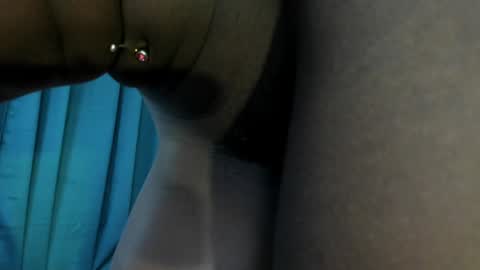 Snapshot of karol_w10 chatting on February 7, 1:58 am karol_w10 online show from February 7, 1:58 am