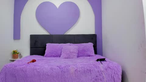 katalina online show from December 22, 2:30 am