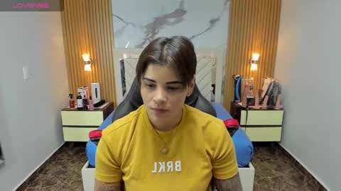 Karol and Luna online show from November 4, 7:13 pm