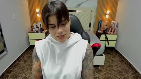 Karol and Luna online show from November 5, 7:36 pm