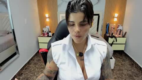 Karol and Luna online show from November 24, 7:35 pm