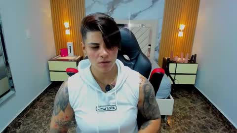 Karol and Luna online show from March 4, 7:53 pm