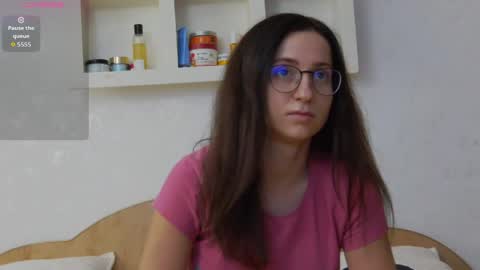 KarolDolly online show from April 11, 2:21 pm