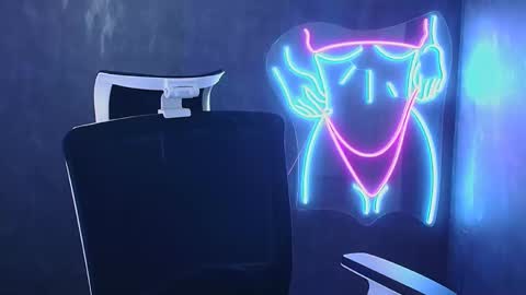 Caroline online show from December 6, 6:15 am