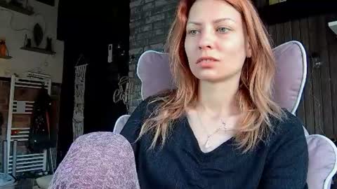 Snapshot of karoline121 chatting on June 19, 3:55 am karoline121 online show from June 19, 3:55 am