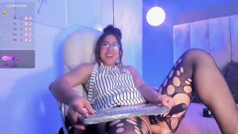 Snapshot of karoline21_ chatting on October 3, 1:19 pm Karoline online show from October 3, 1:19 pm