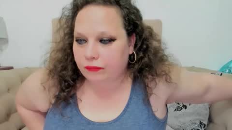 Snapshot of karolinejoyy chatting on March 18, 10:13 pm KarolineJoyy online show from March 18, 10:13 pm