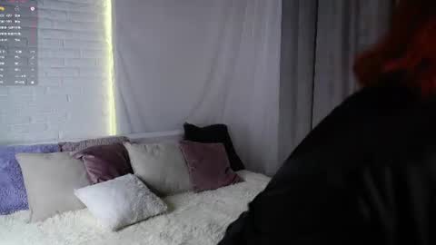 lina online show from June 21, 2:19 pm