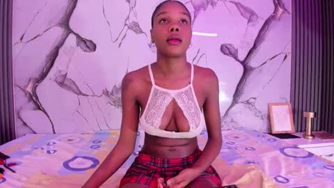 Snapshot of karolstark chatting on March 25, 1:28 pm karolstark online show from March 25, 1:28 pm