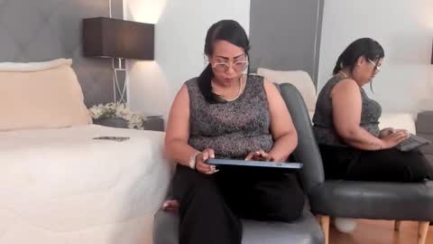 karolwest_ online show from February 17, 12:12 pm