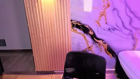 Snapshot of karolyn_rousse chatting on February 23, 12:35 pm karolyn online show from February 23, 12:35 pm