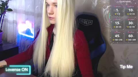 Caroline Fox online show from March 22, 8:07 am