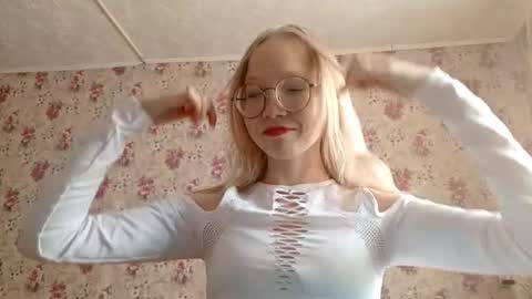 Snapshot of karoncabeza chatting on February 26, 7:18 am Sara online show from February 26, 7:18 am