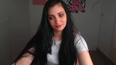 Snapshot of karyna_joy chatting on May 8, 5:46 am Karyna online show from May 8, 5:46 am