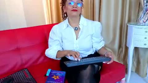 kasandra gomez online show from July 18, 12:31 pm