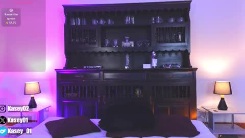 Snapshot of kasey____ chatting on February 17, 8:04 pm kasey online show from February 17, 8:04 pm