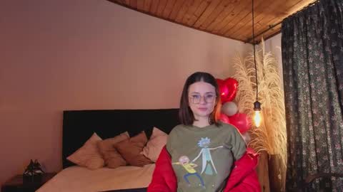 kassandra james online show from February 17, 1:29 pm