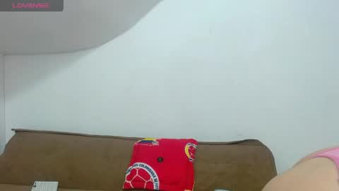 Kasandra  online show from April 21, 1:06 pm