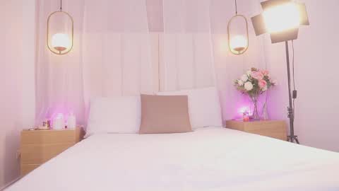 Snapshot of kassia_kim chatting on April 13, 6:30 am Kassia online show from April 13, 6:30 am