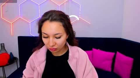 kat__cat online show from March 25, 1:33 am