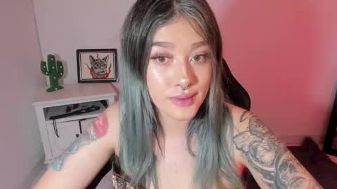 Alicia online show from November 1, 8:22 pm