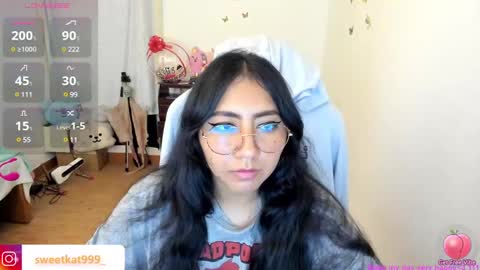 Snapshot of kat_ly_chan chatting on January 31, 12:40 pm Kat online show from January 31, 12:40 pm