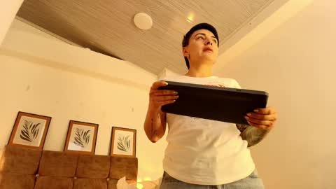 kat paradisse online show from March 22, 11:46 am