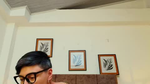 kat paradisse online show from April 26, 2:48 pm