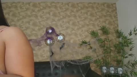 Kat online show from October 21, 1:01 pm