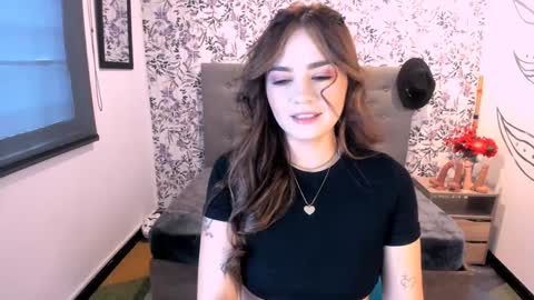 K A T A  H O O T online show from December 23, 7:41 pm