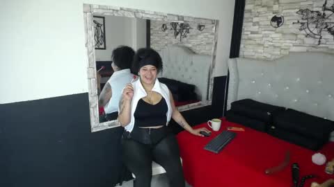 katalella_22 online show from November 20, 4:45 am