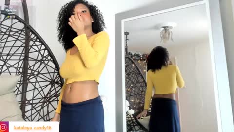 Snapshot of kataleyacandy chatting on December 22, 12:17 am Kataleya online show from December 22, 12:17 am